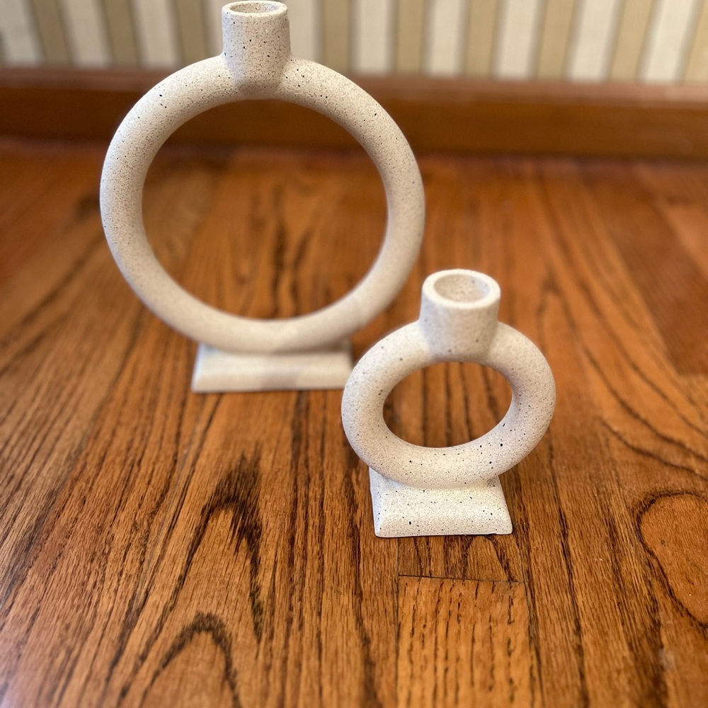 Crate&Barrel Speckled Cream Ceramic Ring Candle Stick Holders